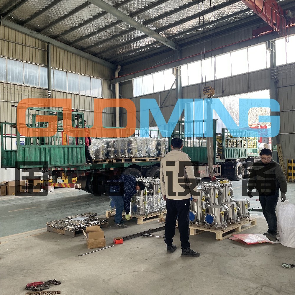 液體管道永磁除鐵器發(fā)貨現(xiàn)場